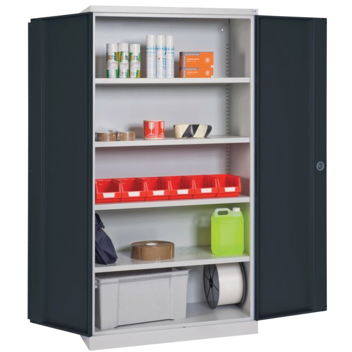 Armoire portes pleines